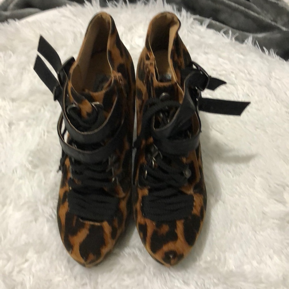 Brandnew Leopard Booties